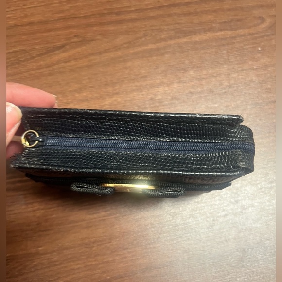 Ferragamo Vera Ribbon Small Pouch - Picture 7 of 10